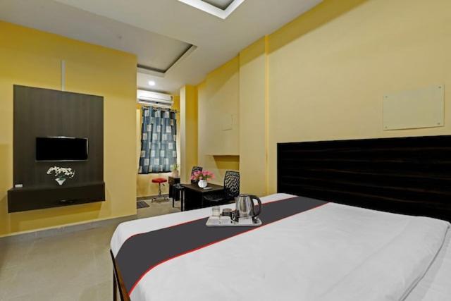 Hotel H K Residency Near Kalakshetra Guwahati Esterno foto