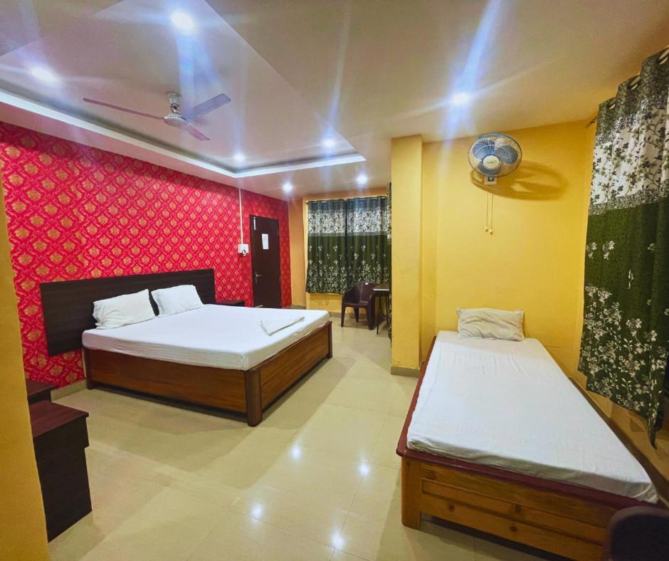 Hotel H K Residency Near Kalakshetra Guwahati Esterno foto