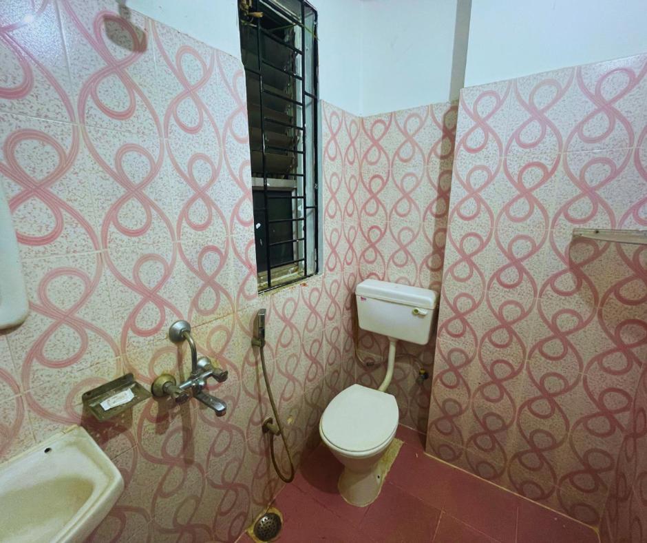 Hotel H K Residency Near Kalakshetra Guwahati Esterno foto